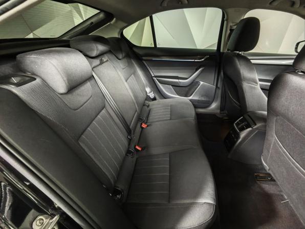 Skoda Octavia III (A7) Рестайлинг с пробегом 2020 года, цена 1 843 000 рублей, 178485 км, лифтбек, Автокод Объявления