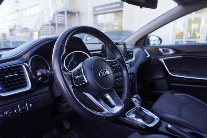 Kia Ceed III с пробегом 2019 года, цена 1 654 000 рублей, 134200 км, хэтчбек, Автокод Объявления