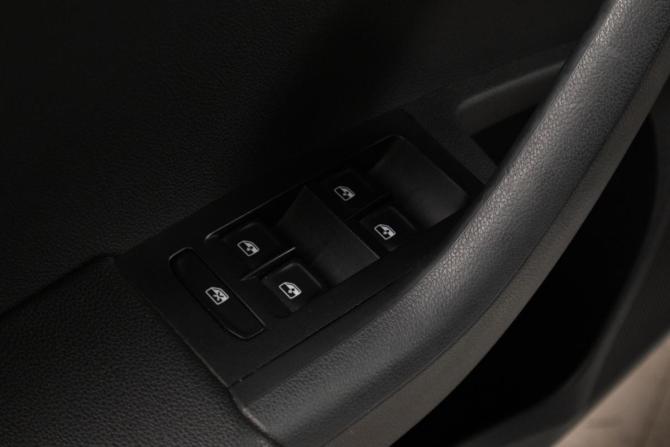 Skoda Octavia III (A7) Рестайлинг с пробегом 2017 года, цена 1 589 000 рублей, 214000 км, лифтбек, Автокод Объявления