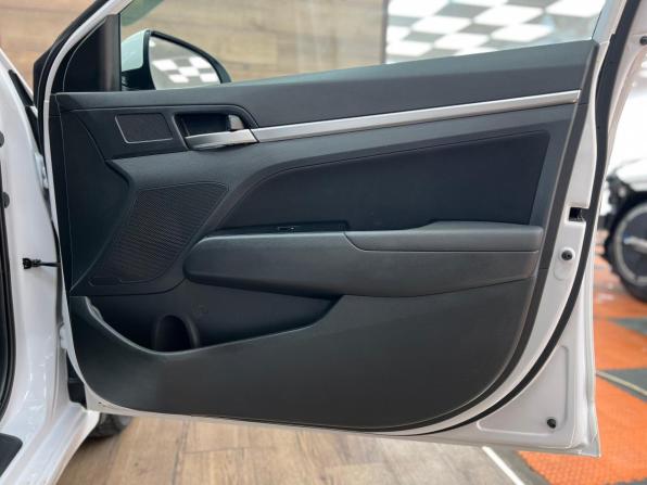 Hyundai Elantra VI (AD) Рестайлинг с пробегом 2020 года, цена 1 650 000 рублей, 81000 км, седан, Автокод Объявления