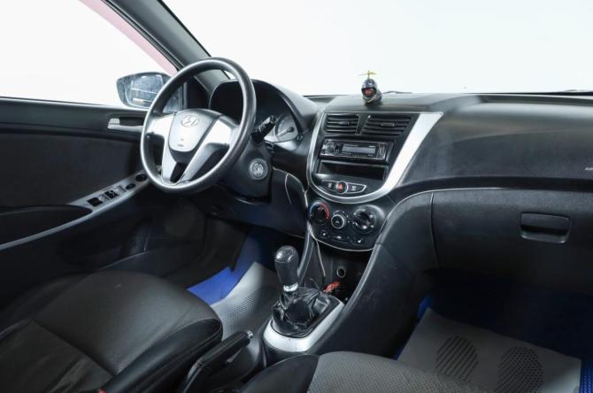 Hyundai Solaris I с пробегом 2011 года, цена 949 000 рублей, 197000 км, седан, Автокод Объявления