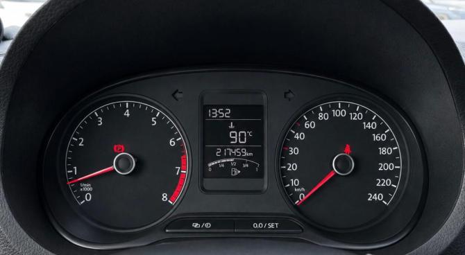 Volkswagen Polo V Рестайлинг с пробегом 2016 года, цена 700 000 рублей, 217460 км, седан, Автокод Объявления