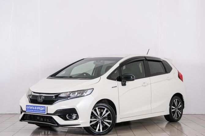 Honda Fit III Рестайлинг с пробегом 2017 года, цена 1 249 000 рублей, 76865 км, хэтчбек, Автокод Объявления