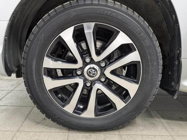 Toyota Land Cruiser 200 Series Рестайлинг 2 с пробегом 2018 года, цена 7 900 000 рублей, 75361 км, внедорожник, Автокод Объявления
