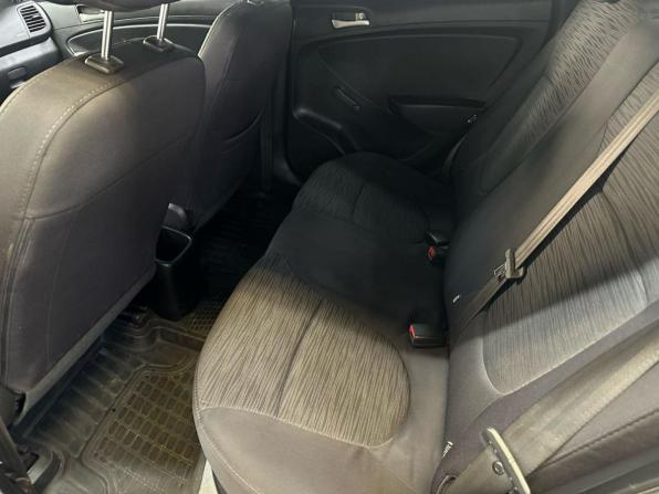 Hyundai Solaris I Рестайлинг с пробегом 2016 года, цена 741 600 рублей, 184273 км, седан, Автокод Объявления