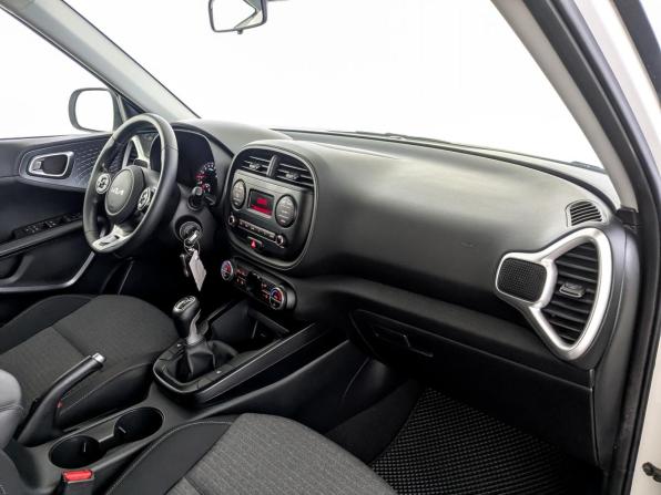 Kia Soul III с пробегом 2022 года, цена 1 950 000 рублей, 43431 км, хэтчбек, Автокод Объявления