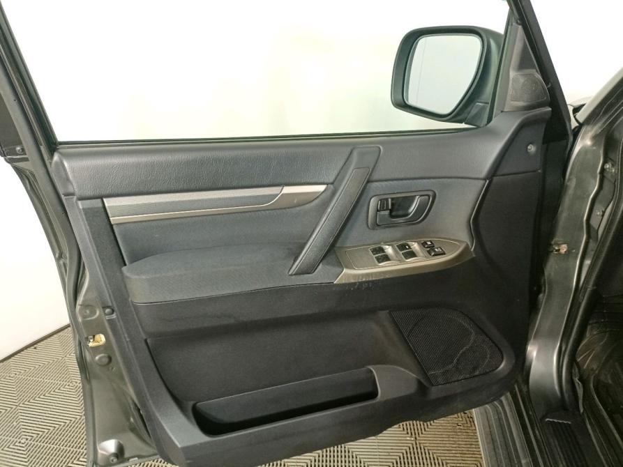 Mitsubishi Pajero IV Рестайлинг 1 Архангельск  - изображение 11