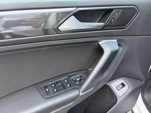 Volkswagen Tiguan II с пробегом 2018 года, цена 2 900 000 рублей, 82760 км, внедорожник, Автокод Объявления