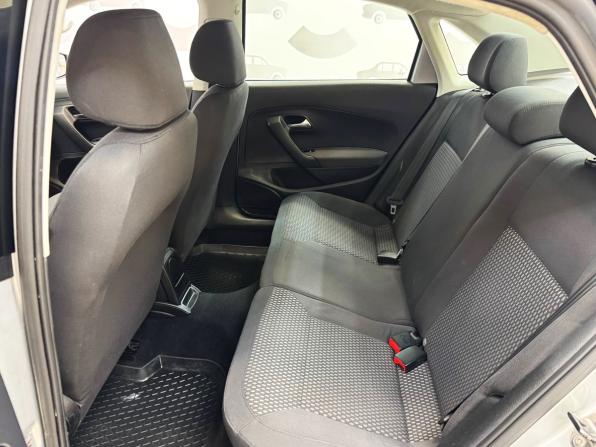 Volkswagen Polo V с пробегом 2012 года, цена 950 000 рублей, 197953 км, седан, Автокод Объявления