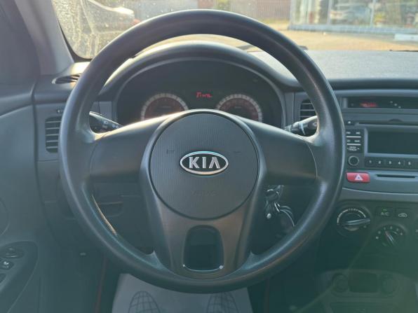 Kia Rio II Рестайлинг с пробегом 2011 года, цена 490 000 рублей, 211316 км, седан, Автокод Объявления