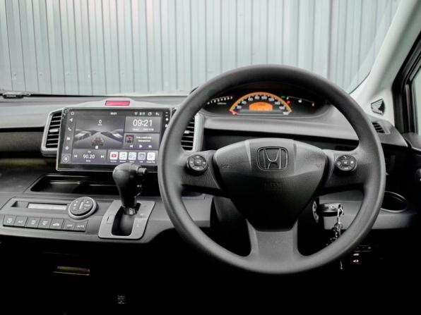 Honda Freed I Рестайлинг 2 с пробегом 2016 года, цена 1 390 000 рублей, 108310 км, компактвэн, Автокод Объявления