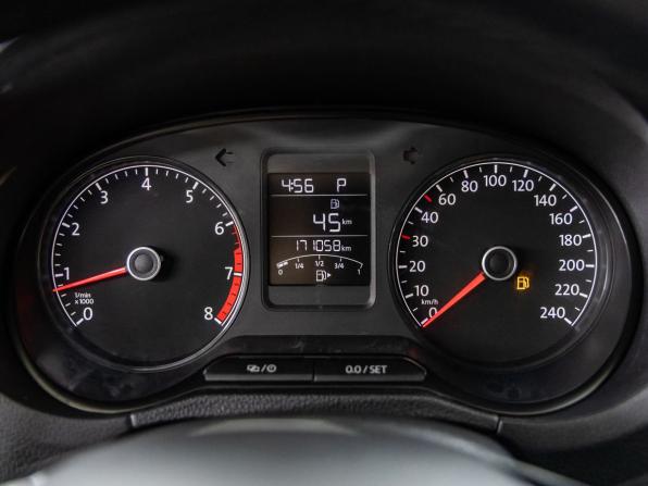 Volkswagen Polo V Рестайлинг с пробегом 2016 года, цена 1 078 000 рублей, 171058 км, седан, Автокод Объявления