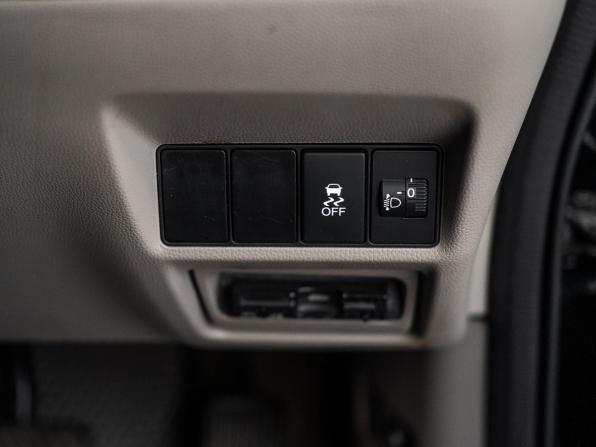 Honda Stepwgn V с пробегом 2015 года, цена 1 600 500 рублей, 114429 км, минивэн, Автокод Объявления