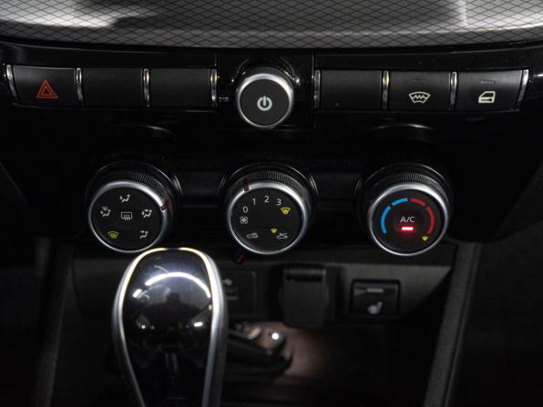 Lada (ВАЗ) Vesta I Рестайлинг (NG) с пробегом 2024 года, цена 1 350 000 рублей, 30139 км, универсал, Автокод Объявления
