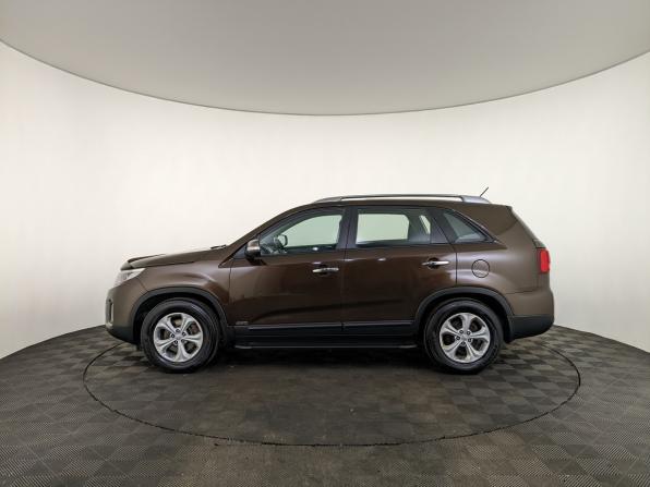 Kia Sorento II Рестайлинг с пробегом 2018 года, цена 1 790 000 рублей, 208000 км, внедорожник, Автокод Объявления