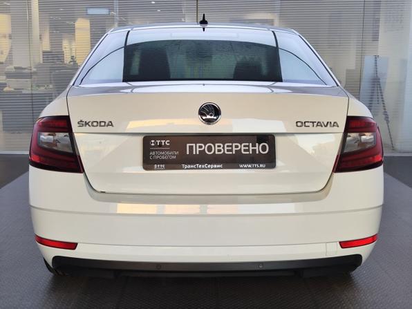 Skoda Octavia III (A7) Рестайлинг с пробегом 2017 года, цена 2 105 000 рублей, 39120 км, лифтбек, Автокод Объявления