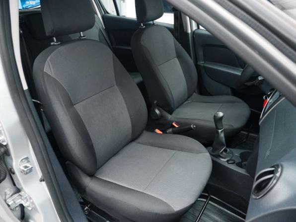 Renault Sandero II с пробегом 2016 года, цена 999 000 рублей, 84929 км, хэтчбек, Автокод Объявления