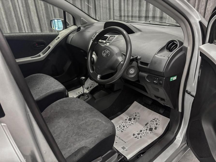 Toyota Vitz II (XP90) Красноярск  - изображение 9