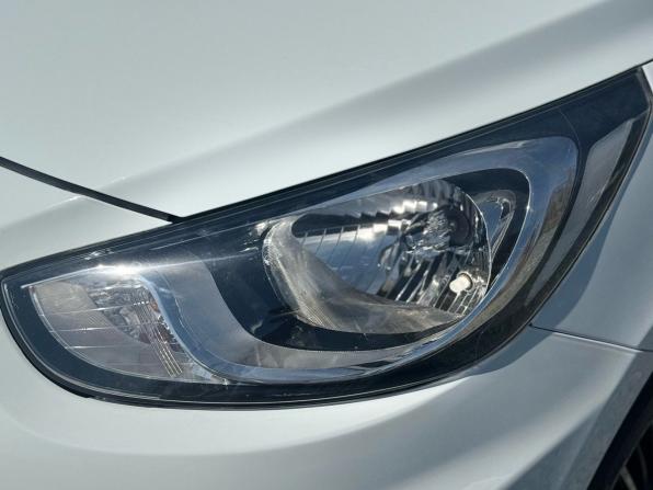 Hyundai Solaris I с пробегом 2011 года, цена 819 000 рублей, 87235 км, хэтчбек, Автокод Объявления