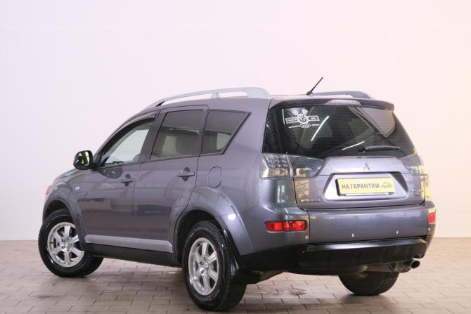 Mitsubishi Outlander II с пробегом 2007 года, цена 1 029 000 рублей, 215000 км, внедорожник, Автокод Объявления
