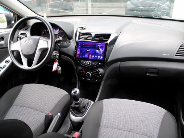 Hyundai Solaris I с пробегом 2013 года, цена 765 000 рублей, 193437 км, седан, Автокод Объявления