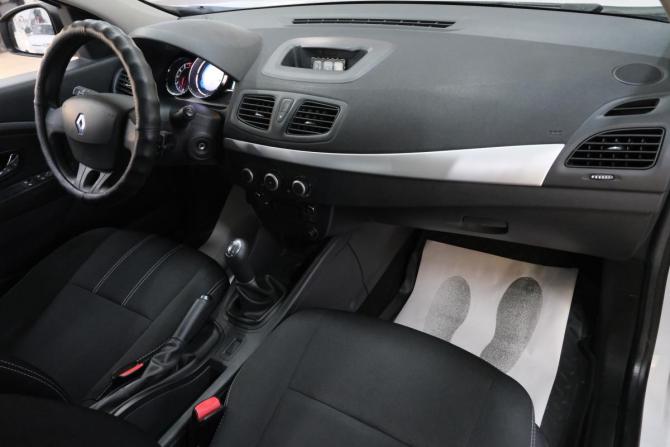 Renault Fluence I Рестайлинг с пробегом 2013 года, цена 799 000 рублей, 114500 км, седан, Автокод Объявления
