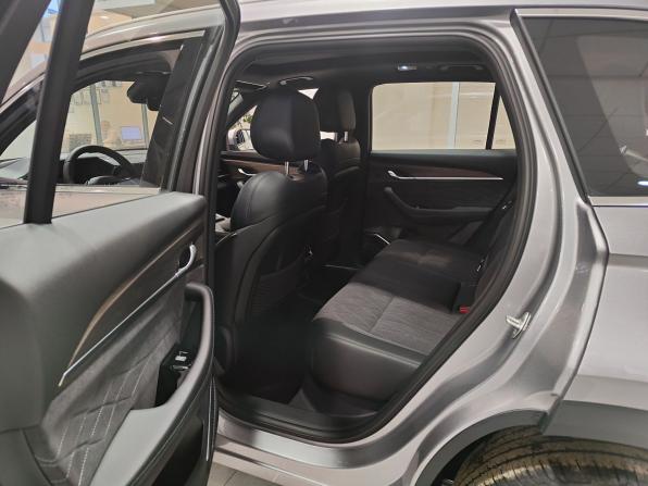 Новый Geely Monjaro I 2026 года, цена 4 558 590 рублей, внедорожник, Автокод Объявления