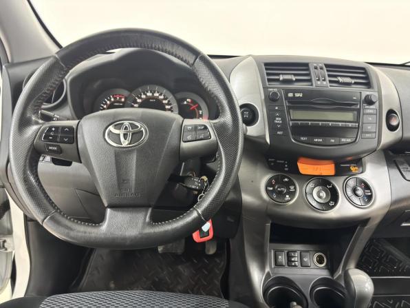 Toyota RAV4 III (XA30) Рестайлинг с пробегом 2011 года, цена 1 409 900 рублей, 197000 км, внедорожник, Автокод Объявления