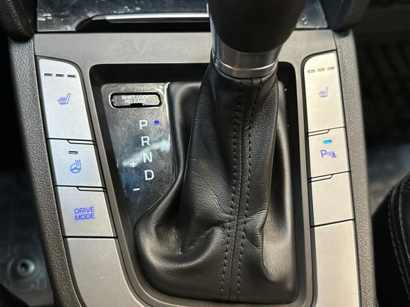 Hyundai Elantra VI (AD) с пробегом 2017 года, цена 1 540 000 рублей, 114175 км, седан, Автокод Объявления