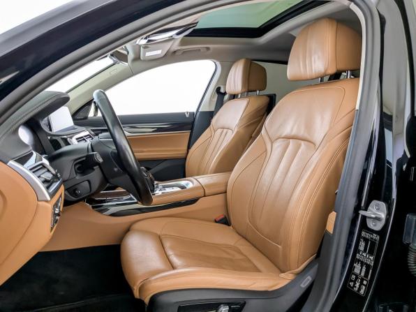 BMW 7 серии VI (G11/G12) Рестайлинг с пробегом 2020 года, цена 4 500 000 рублей, 180236 км, седан, Автокод Объявления