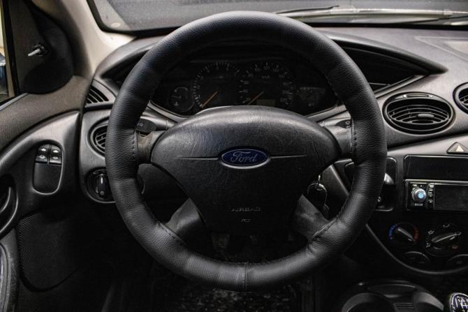 Ford Focus I Рестайлинг с пробегом 2004 года, цена 349 000 рублей, 174514 км, седан, Автокод Объявления