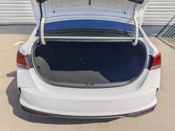 Hyundai Solaris II Рестайлинг с пробегом 2021 года, цена 1 600 000 рублей, 86873 км, седан, Автокод Объявления
