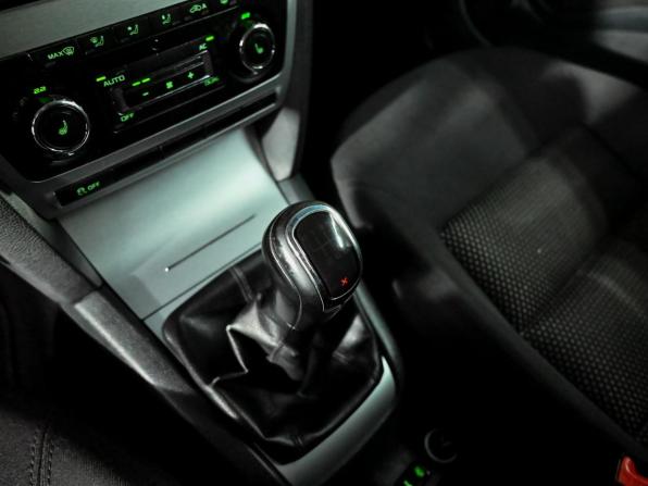 Skoda Octavia II (A5) Рестайлинг с пробегом 2013 года, цена 1 250 000 рублей, 223085 км, универсал, Автокод Объявления