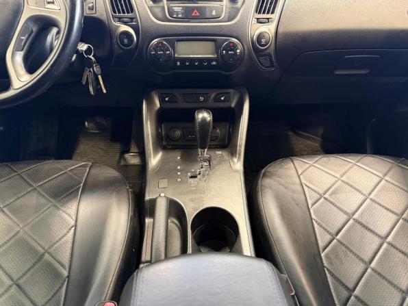 Hyundai ix35 I Рестайлинг с пробегом 2015 года, цена 1 280 000 рублей, 174000 км, внедорожник, Автокод Объявления