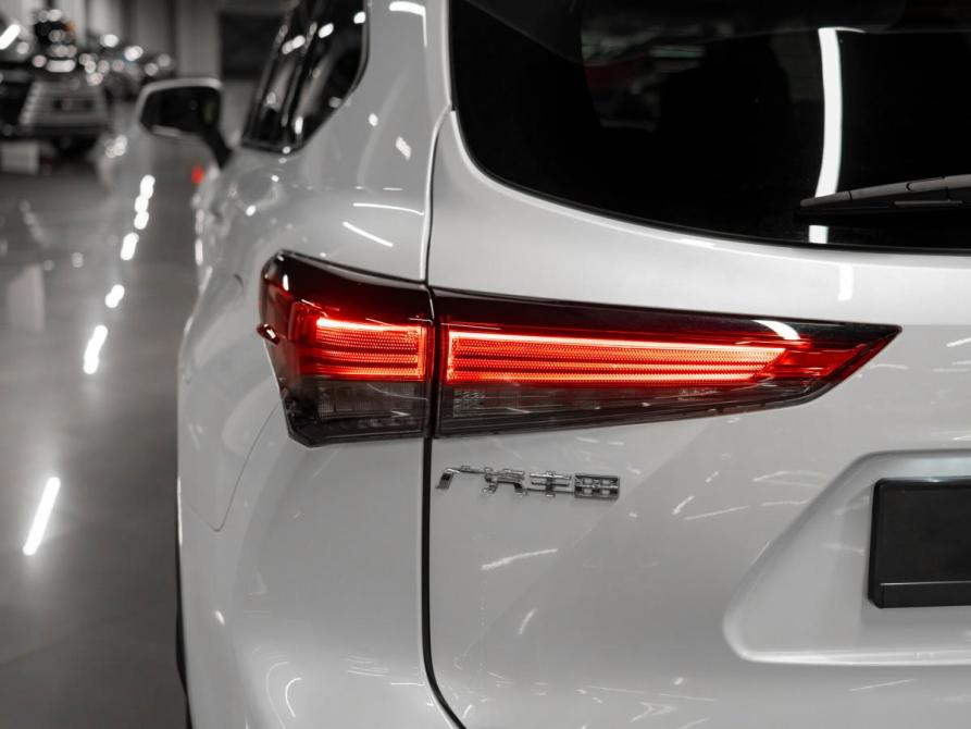 Toyota Highlander IV (XU70) Москва  - изображение 30