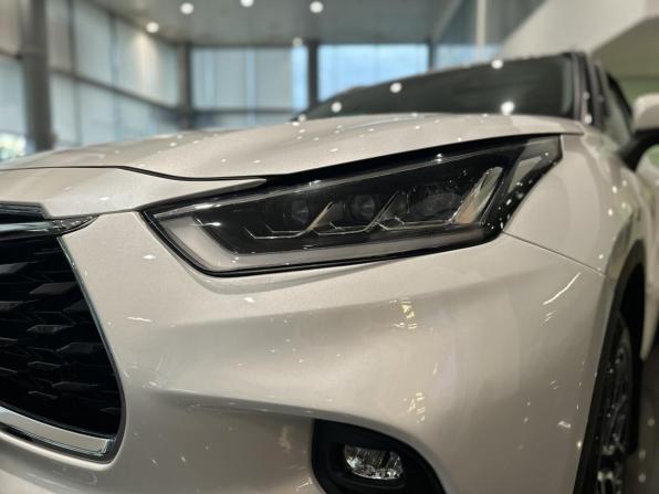 Toyota Highlander IV (XU70) с пробегом 2025 года, цена 4 955 000 рублей, 8601 км, внедорожник, Автокод Объявления
