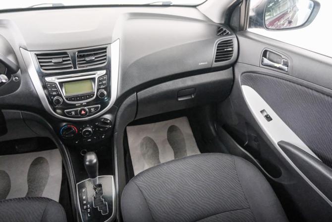 Hyundai Solaris I с пробегом 2012 года, цена 949 000 рублей, 143000 км, седан, Автокод Объявления