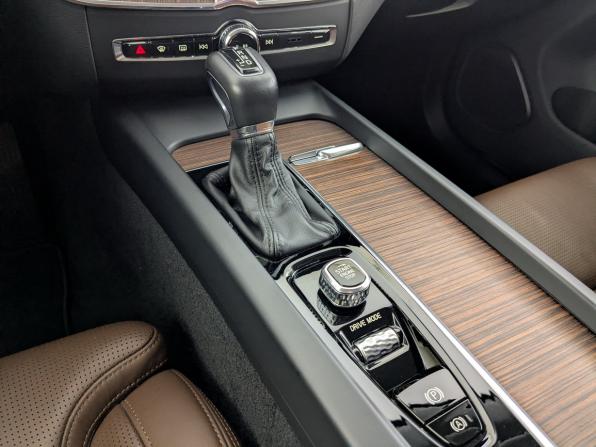 Volvo XC60 II с пробегом 2018 года, цена 3 580 000 рублей, 85988 км, внедорожник, Автокод Объявления