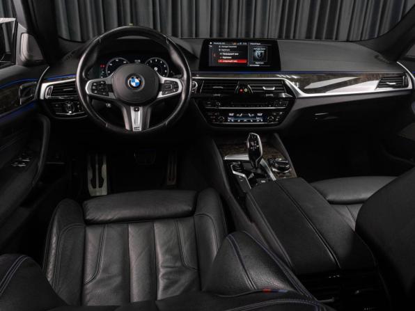 BMW 5 серии VII (G30/G31/G38) с пробегом 2019 года, цена 4 876 000 рублей, 62078 км, седан, Автокод Объявления
