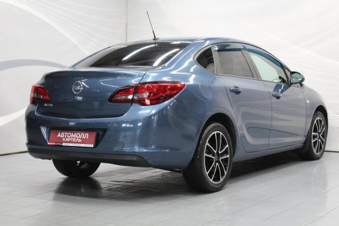 Opel Astra J Рестайлинг с пробегом 2012 года, цена 679 000 рублей, 241732 км, хэтчбек, Автокод Объявления