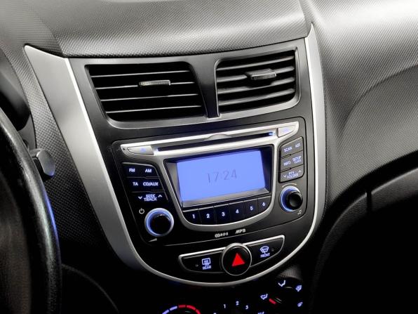 Hyundai Solaris I с пробегом 2011 года, цена 679 000 рублей, 165645 км, хэтчбек, Автокод Объявления
