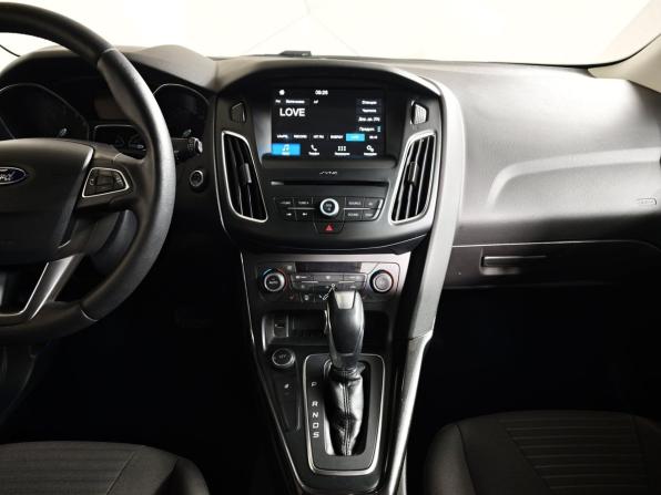 Ford Focus III Рестайлинг с пробегом 2018 года, цена 1 370 000 рублей, 58968 км, хэтчбек, Автокод Объявления