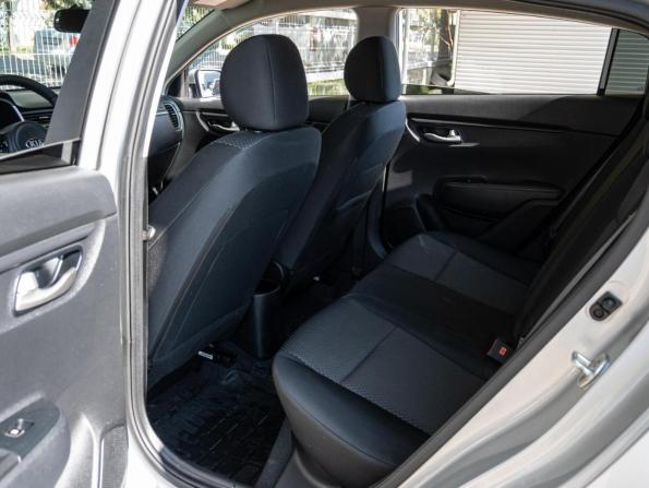 Kia Rio IV Рестайлинг с пробегом 2021 года, цена 1 525 000 рублей, 36953 км, хэтчбек, Автокод Объявления