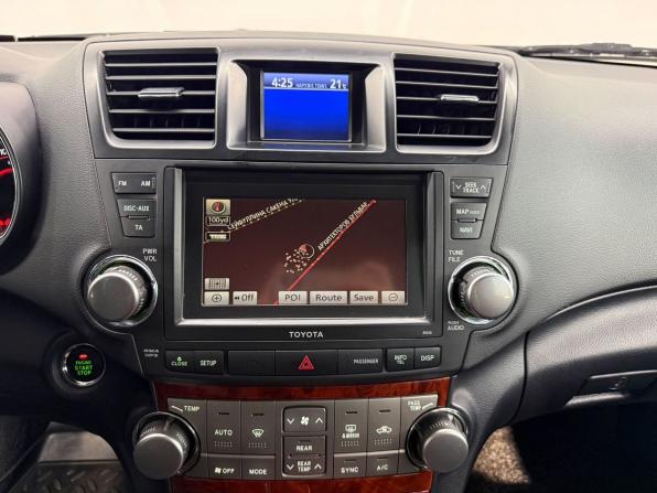 Toyota Highlander II (XU40) Рестайлинг с пробегом 2010 года, цена 2 250 000 рублей, 211876 км, внедорожник, Автокод Объявления