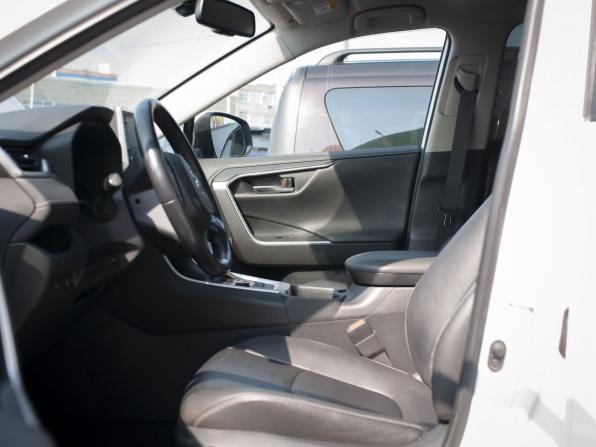 Toyota RAV4 V (XA50) с пробегом 2020 года, цена 3 800 000 рублей, 117311 км, внедорожник, Автокод Объявления