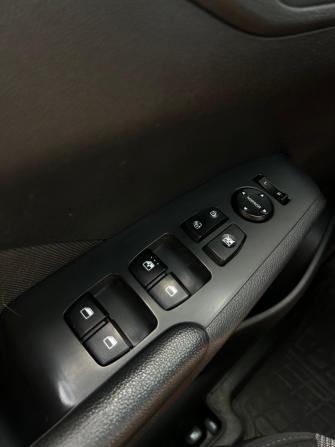 Hyundai Solaris II с пробегом 2019 года, цена 1 325 000 рублей, 120600 км, седан, Автокод Объявления