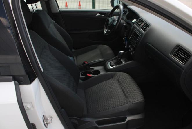 Volkswagen Jetta VI Рестайлинг с пробегом 2016 года, цена 1 350 000 рублей, 164883 км, седан, Автокод Объявления