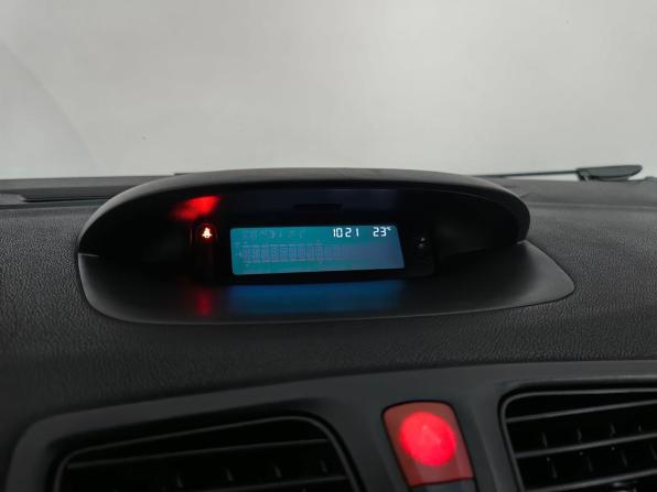 Renault Fluence I с пробегом 2011 года, цена 579 000 рублей, 235781 км, седан, Автокод Объявления