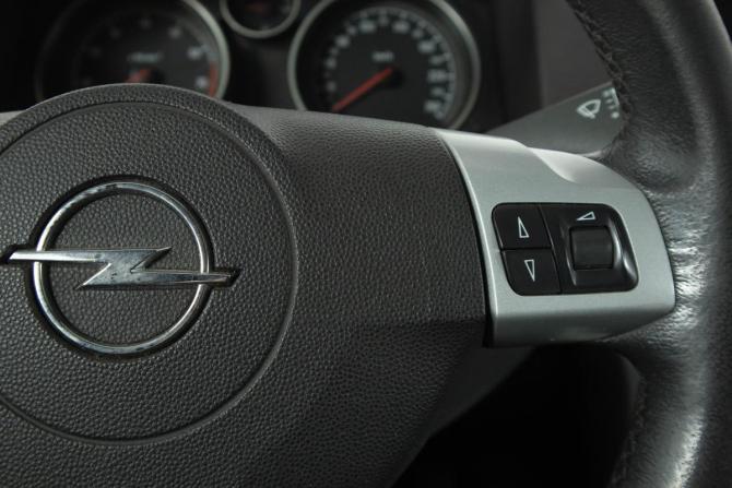 Opel Astra H Рестайлинг с пробегом 2010 года, цена 599 000 рублей, 177214 км, хэтчбек, Автокод Объявления