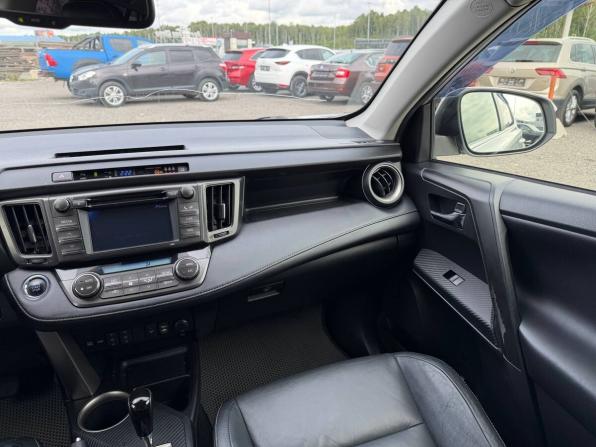 Toyota RAV4 IV (XA40) с пробегом 2013 года, цена 1 695 000 рублей, 243510 км, внедорожник, Автокод Объявления